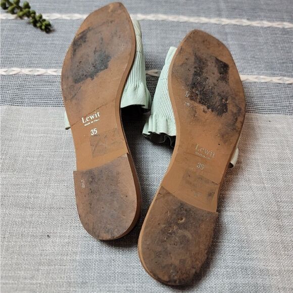 LEWIT Cassandra Ruffle Sandal - Picture 7 of 8